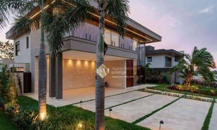 Luxuosa Casa com 5 Suítes e Infraestrutura Completa em Cabreúva/SP