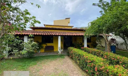 Casa com 6 Dormitórios 3 Suítes  à Venda, 200 m² por R$ 1.300.000,00 - Imbuí - Salvador/BA