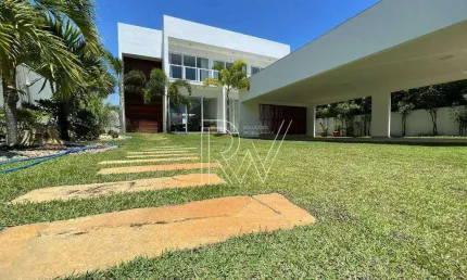Casa no condomínio Interlagos com 5 dormitórios, 5 suítes à venda, 750 m² por R$ 4.900.000  Camaçari/BA