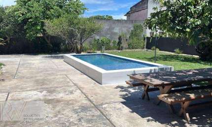 Casa  Maravilhosa  Alto  Padrão  3  Dormitórios  3  Suítes  à  Venda   250 m²   R$ 1.600.000,00 - Estrada Do Coco - Lauro de Freitas/BA