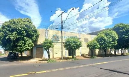 Galpão no bairro Vila Maria Luiza, em Ribeirão Preto/SP