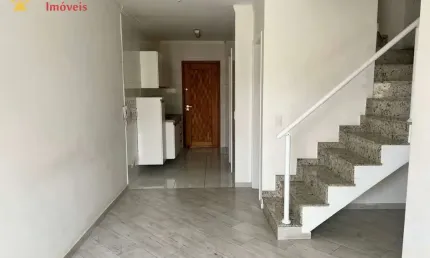 Sobrado em Condomínio, a 160 metros do Metrô Penha, na Vila Aricanduva
