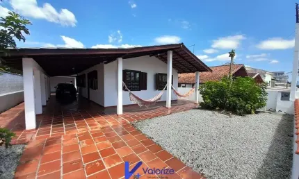 Casa com 3 quartos à venda na Rua Rio Grande Do Sul, 79, Praia de Leste, Pontal do Paraná