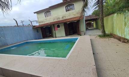 Sobrado para Venda em Itanhaém, Jardim Regina, 4 dormitórios, 2 suítes, 4 banheiros, 6 vagas