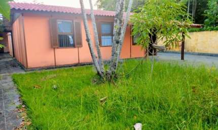 Casa para Venda em Itanhaém, Bopiranga, 4 dormitórios, 2 banheiros, 4 vagas