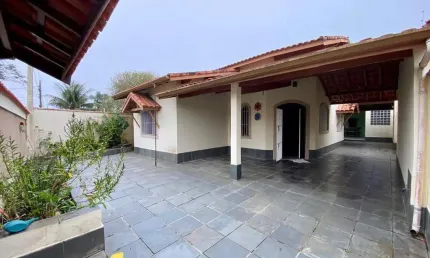 Casa para Venda em Itanhaém, Bopiranga, 3 dormitórios, 1 suíte, 2 banheiros, 3 vagas