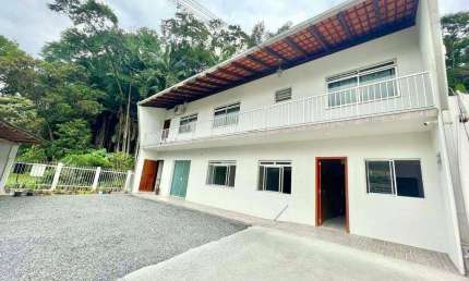 Casa com 4 dormitórios à venda, 390 m² por R$ 890.000,00 - Escola Agrícola - Blumenau/SC