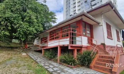 Casa Comercial com 9 Salas para alugar, 280 m² por R$ 7.173/mês - Vila Nova - Blumenau/SC