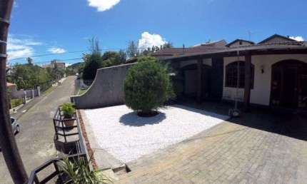 Casa com 4 dormitórios à venda, 290 m² por R$ 1.000.000,00 - Velha - Blumenau/SC