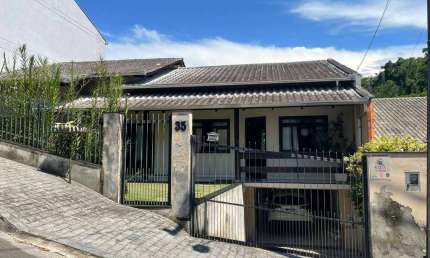 Casa para alugar, 200 m² por R$ 3.871,00/mês - Escola Agrícola - Blumenau/SC