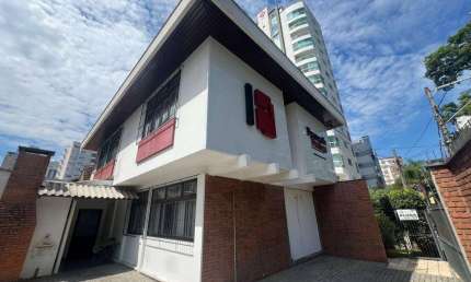Casa para alugar, 230 m² por R$ 7.985,00/mês - Victor Konder - Blumenau/SC