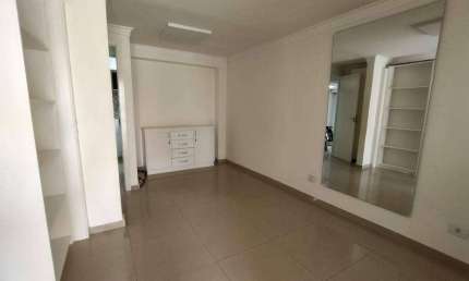 Ponto comercial para alugar na Rua Francisco Derosso, Xaxim, Curitiba