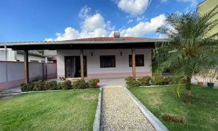 Casa com 4 quartos à venda na Rua Jardim Germânico, 716, Itoupavazinha, Blumenau