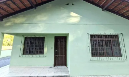 Casa com 3 dormitórios para alugar, 108 m² por R$ 2.440,00/mês - Ponta Aguda - Blumenau/SC