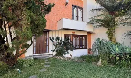 casa-a-venda-4-quartos-com-garagem-pr-curitiba-sao-braz-500m2