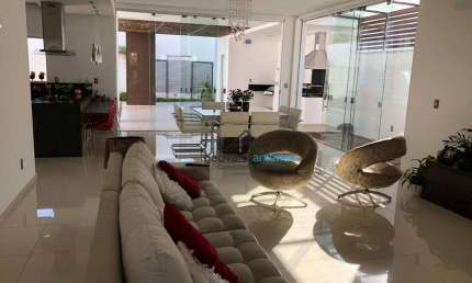 Sobrado com 3 dormitórios à venda, 300 m² por R$ 1.980.000,00 - Condomínio Mont Blanc - Sorocaba/SP