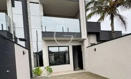 TRIPLEX ALTO PADRÃO COM VISTA PARA O MAR E PARA A SERRA