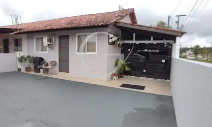 RESIDÊNCIA COM 02 QUARTOS DE ESQUINA- BAL SANTA TEREZINHA