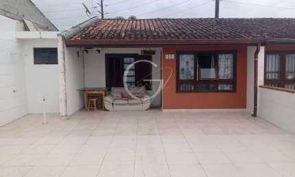 RESIDÊNCIA EM CONDOMINIO FECHADO COM 02 SUÍTES EM PRAIA DE LESTE!! (AVERBADA)