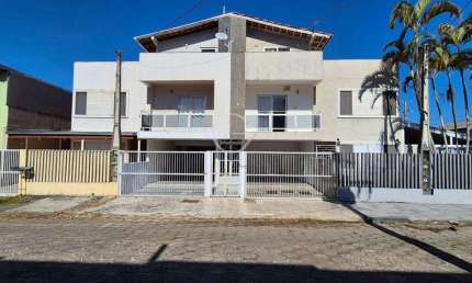 Apartamento Duplex com Vista para o Mar – A Apenas 2 Quadras da Praia