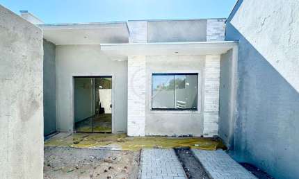 RESIDÊNCIA NOVA COM 02 QUARTOS SENDO 01 SUÍTE EM MONÇÕES!! FINANCIE