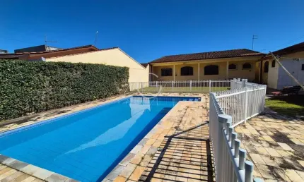 02 casas com piscina e 07 quartos no baleneário ipanema