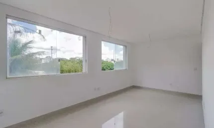Apartamento de 92m2, 3 quartos, com suíte, 2 vagas e DCE no Santa Mônica - AP01070