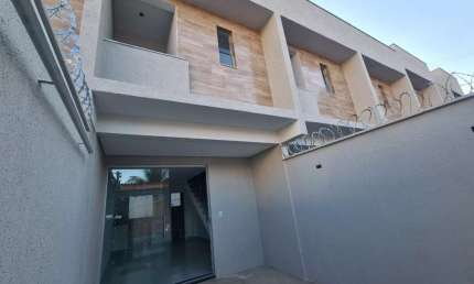 Casa Independente de 2 qtos ótima localização no B. Planalto - CA3020