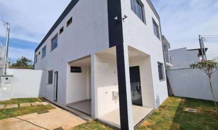 Casa Independente de 3 qtos com ótima localização no B. Piratininga - CA3228