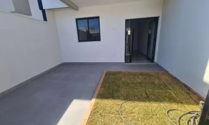 Linda Casa Independente de 3 qtos em ótima localização no B. Itapoã - CA3351