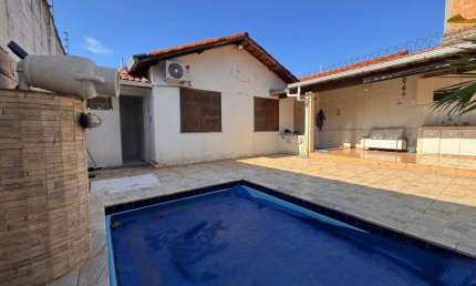 casa plana com piscina em lote de 227m2 no Jaqueline - CA3463
