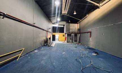Galpão Comercial na Av. Guaraparí, Santa Amélia, ponto nobre - CO3475