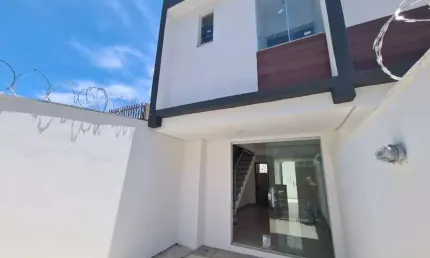 Casa Independente de 2 qtos em ótima localização no B. Piratininga. - CA3525