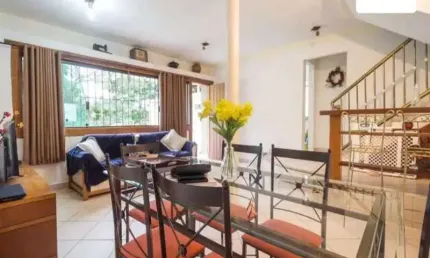 Linda casa duplex em terreno de 400m2 no são joão batista - IM0744