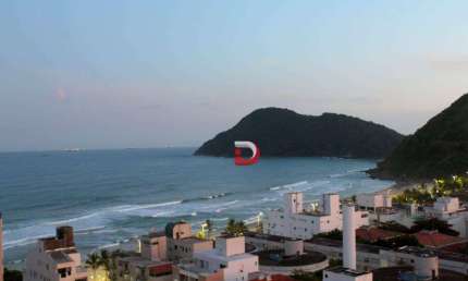 Cobertura com 3 dormitórios à venda, 200 m² por R$ 1.400.000 - Tombo - Guarujá/SP