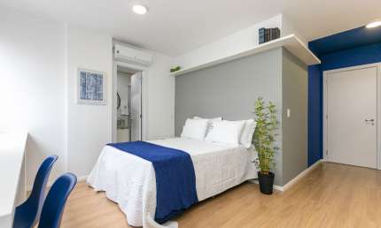 Studio mobiliado para locação no Centro de Curitiba, até 2 pessoas, 26m²
