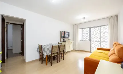 Apartamento 2 quartos finamente decorado em Curitiba, até 4 pessoas