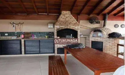 Aconchegante Apartamento com sacada, carpete de madeira nos 2 dormitórios e na sala, à venda, 65 m² por R$ 390.000 - Vila Rosália - Guarulhos/SP