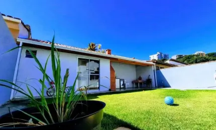 Casa com 2 dormitórios à venda, 120 m² por R$ 750.000 - Vila Thais - Atibaia/SP