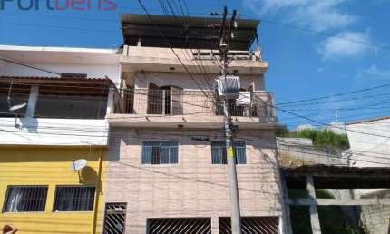 Sobrado Para Vender com 3 quartos 1 suítes no bairro Laranjeiras em Caieiras