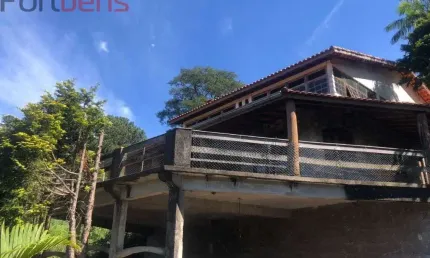 Sobrado Para Vender com 3 quartos 2 suítes no bairro Santa Inês em Caieiras
