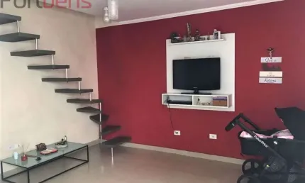 Imóvel Para Vender com 3 casas, no bairro Jardim Reimberg em São Paulo