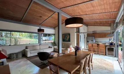 Casa Para Vender com 5 quartos 5 suítes no bairro Chácaras do Peroba em Jandira