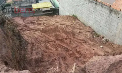 Lote / Terreno de Bairro Para Vender no bairro Laranjeiras em Caieiras