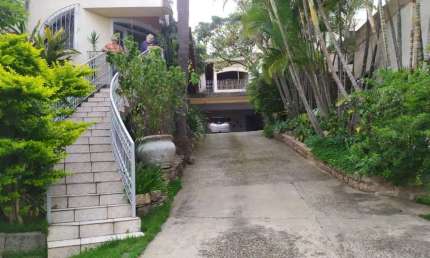 Casa Ampla à venda, 400 m² de  Área Construída por R$ 1.500.000 - Laranjeiras - Caieiras/SP