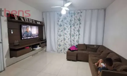 Sobrado Para Vender com 3 quartos 1 suítes no bairro Laranjeiras em Caieiras