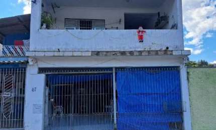 Sobrado Para Vender com 4 quartos no bairro Laranjeiras em Caieiras