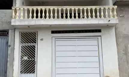 Sobrado Para Vender com 2 quartos no bairro Laranjeiras em Caieiras