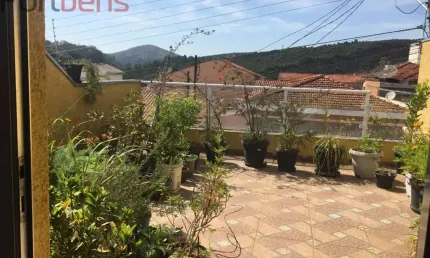 Sobrado Para Vender com 6 quartos no bairro Região Central em Caieiras
