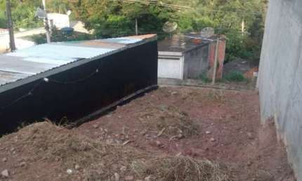 Lote / Terreno de Bairro Para Vender no bairro Laranjeiras em Caieiras